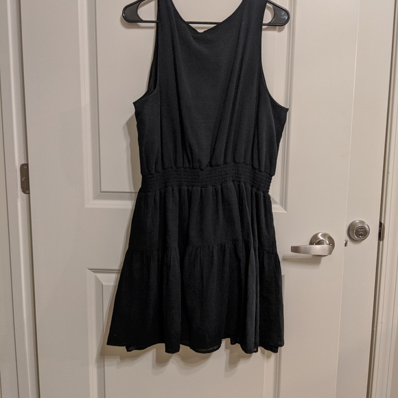 Universal Thread Dress - Picture 2 of 5